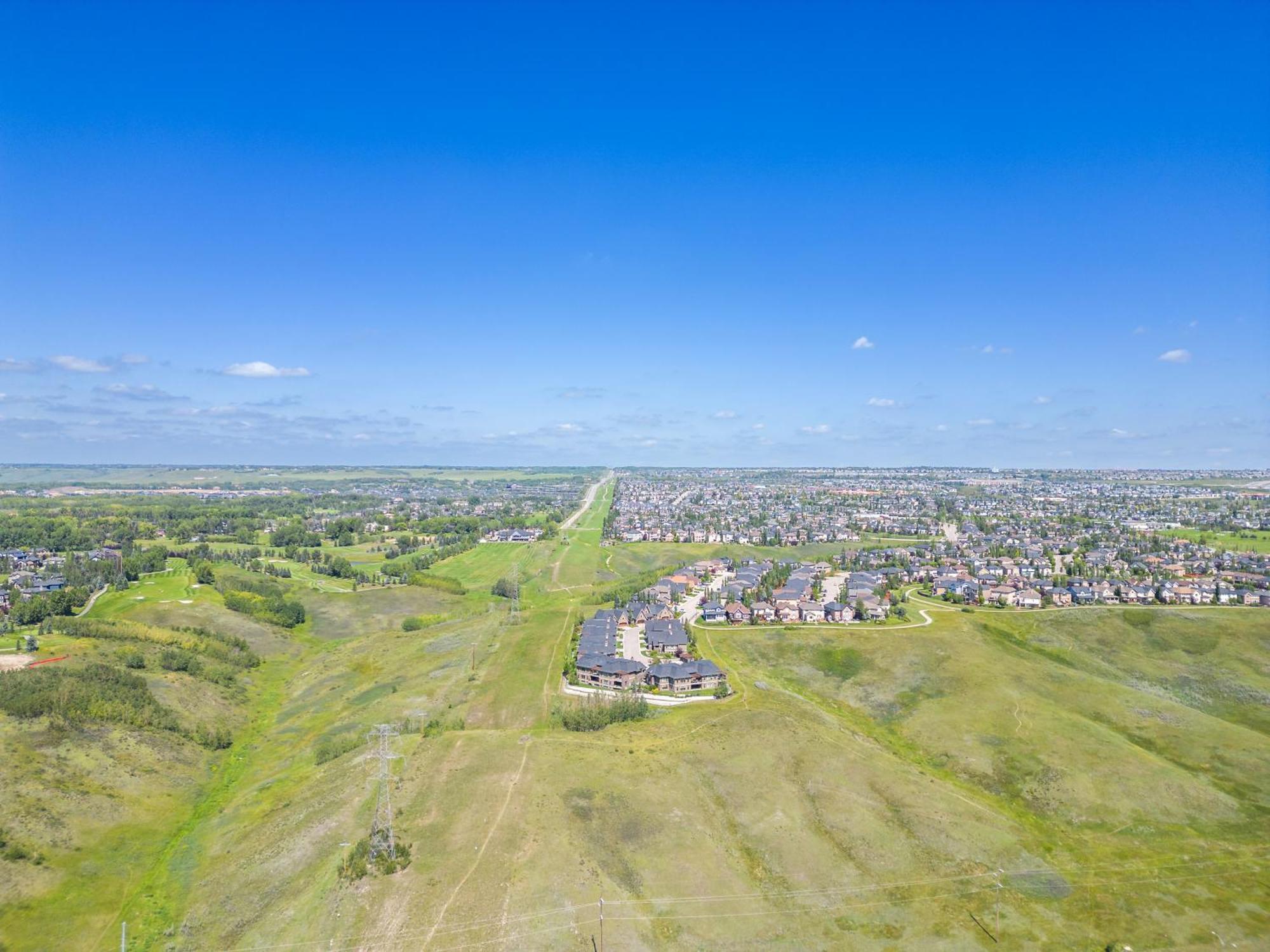 Cozy Rockland Park Unit+Parking Lägenhet YYC Exteriör bild